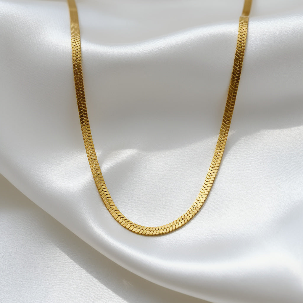 Golden Sleek Necklace