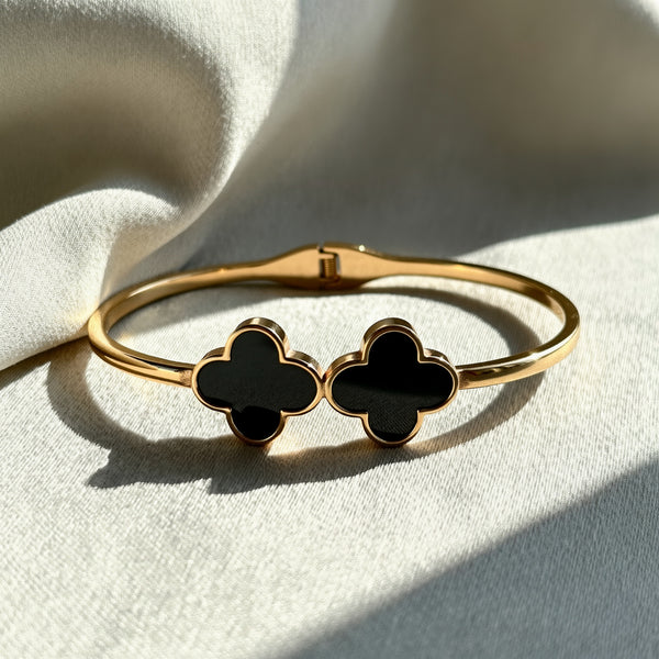 Noir Clover Bracelet